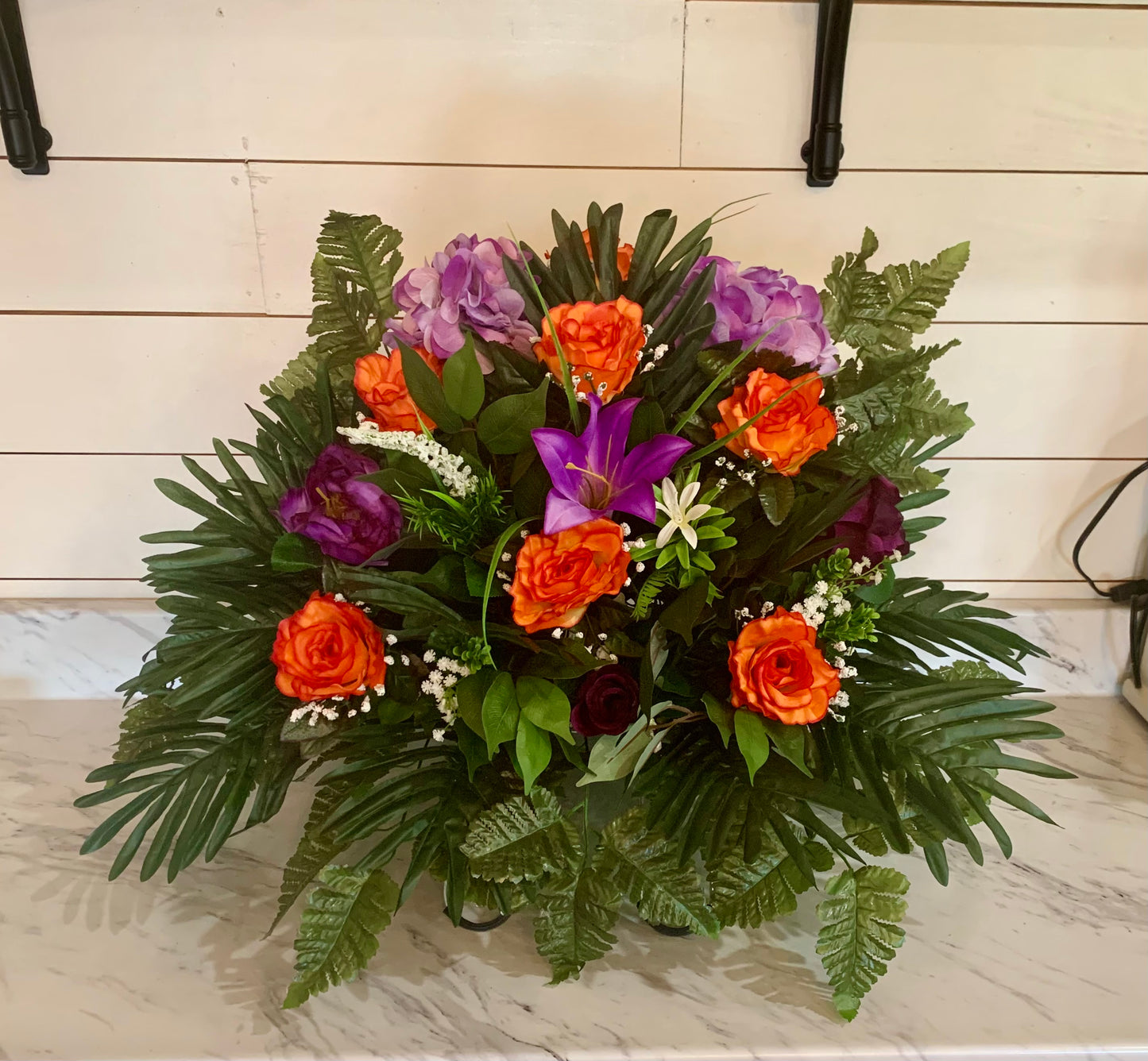 Silk Saddles, Baskets & Vases - Edmondson Farm Store