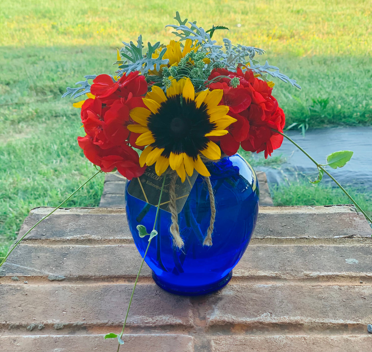 The Perfect Vase Bouquet- Choose your size & Budget - Edmondson Farm Store